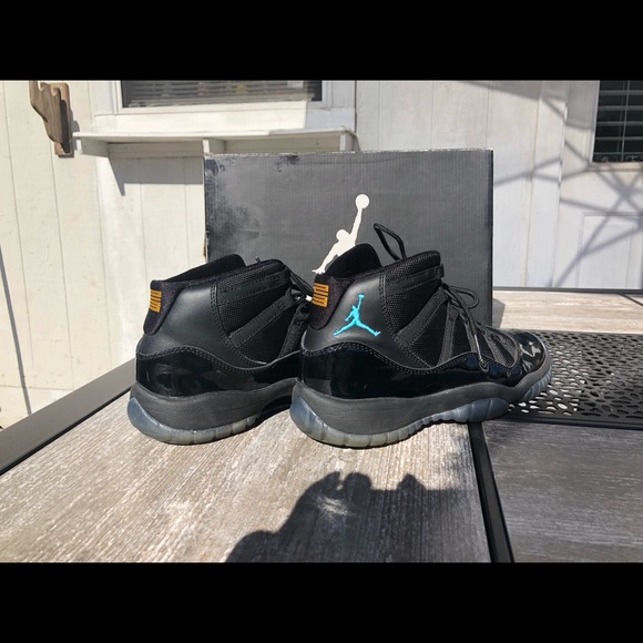 Jordan 11 Gamma - Picture 2 of 3
